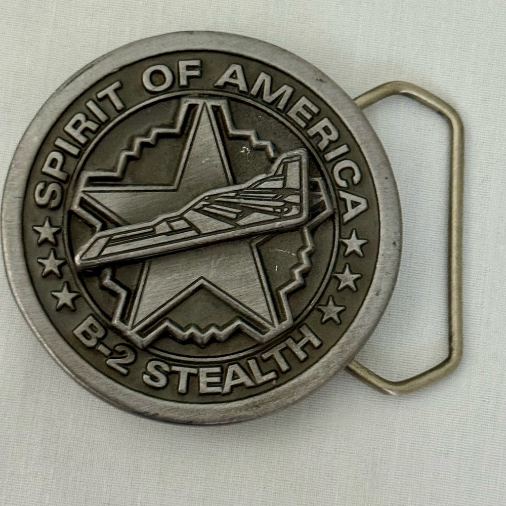 B-2 Stealth Bomber Belt Buckle Spirit of America Buckle Connection 1996